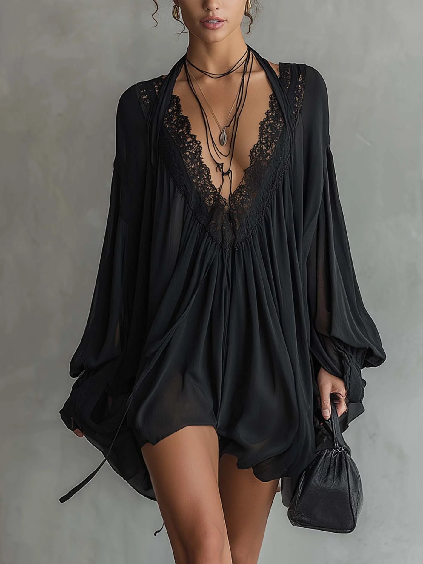 Cassandre – Chiffon-Minikleid mit Spitze