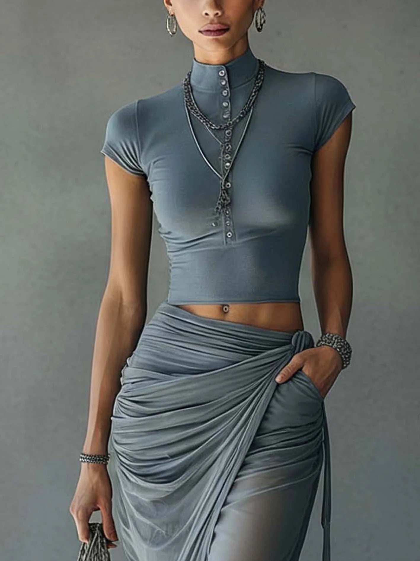 Céleste | Set aus kurzem T-Shirt und drapiertem Mesh-Rock