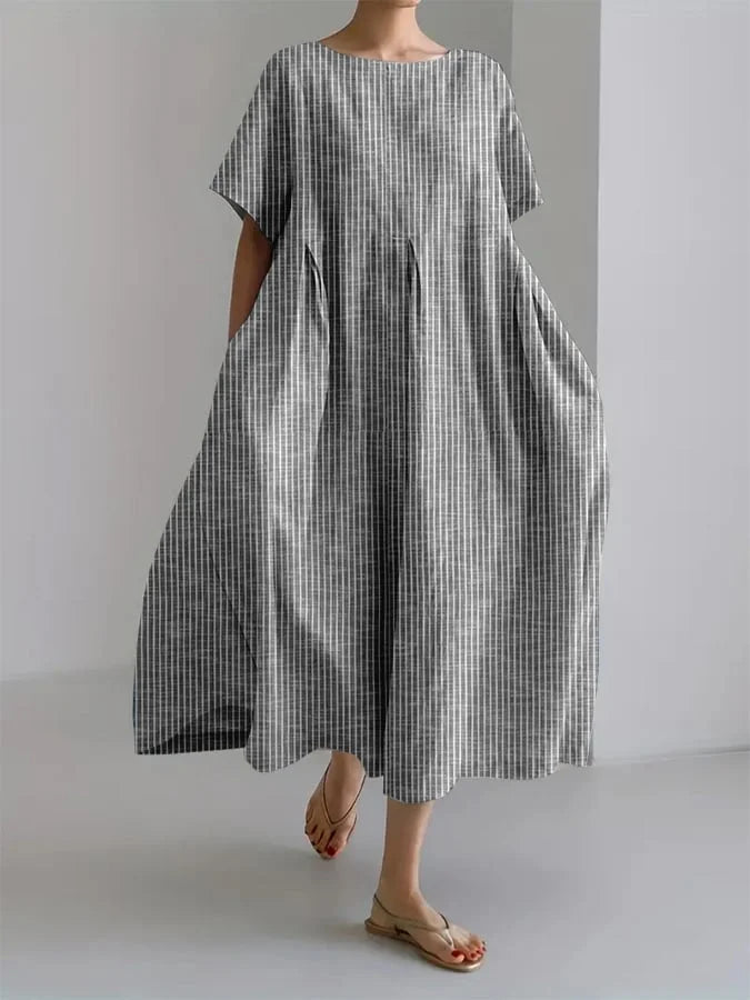 Weißes Sommerkleid mit Blumenmuster