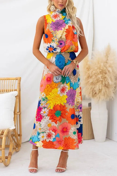 Langes ärmelloses Kleid mit Schleife und Blumendruck