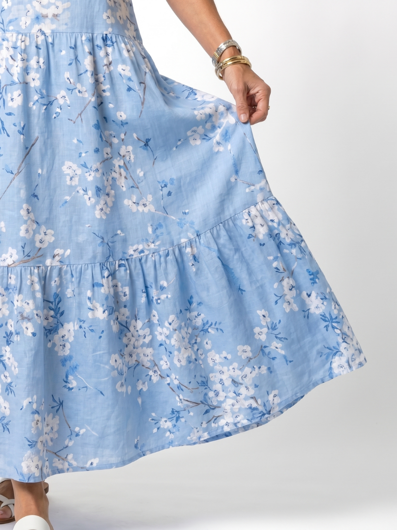 Alora | Midi-Kleid mit Quastenverschluss und Blumenmuster