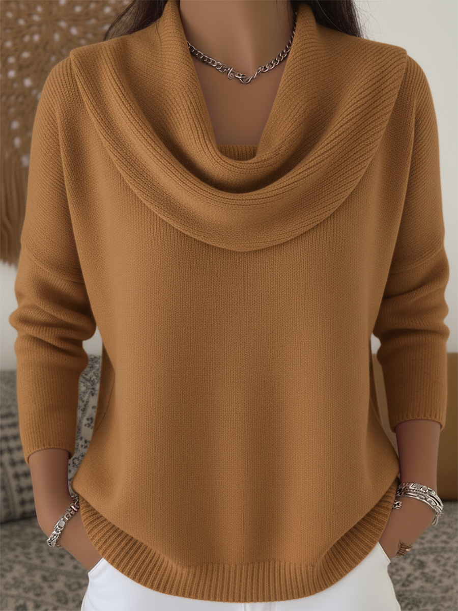 Carolia – Eleganter Strickpullover mit Wasserfallkragen