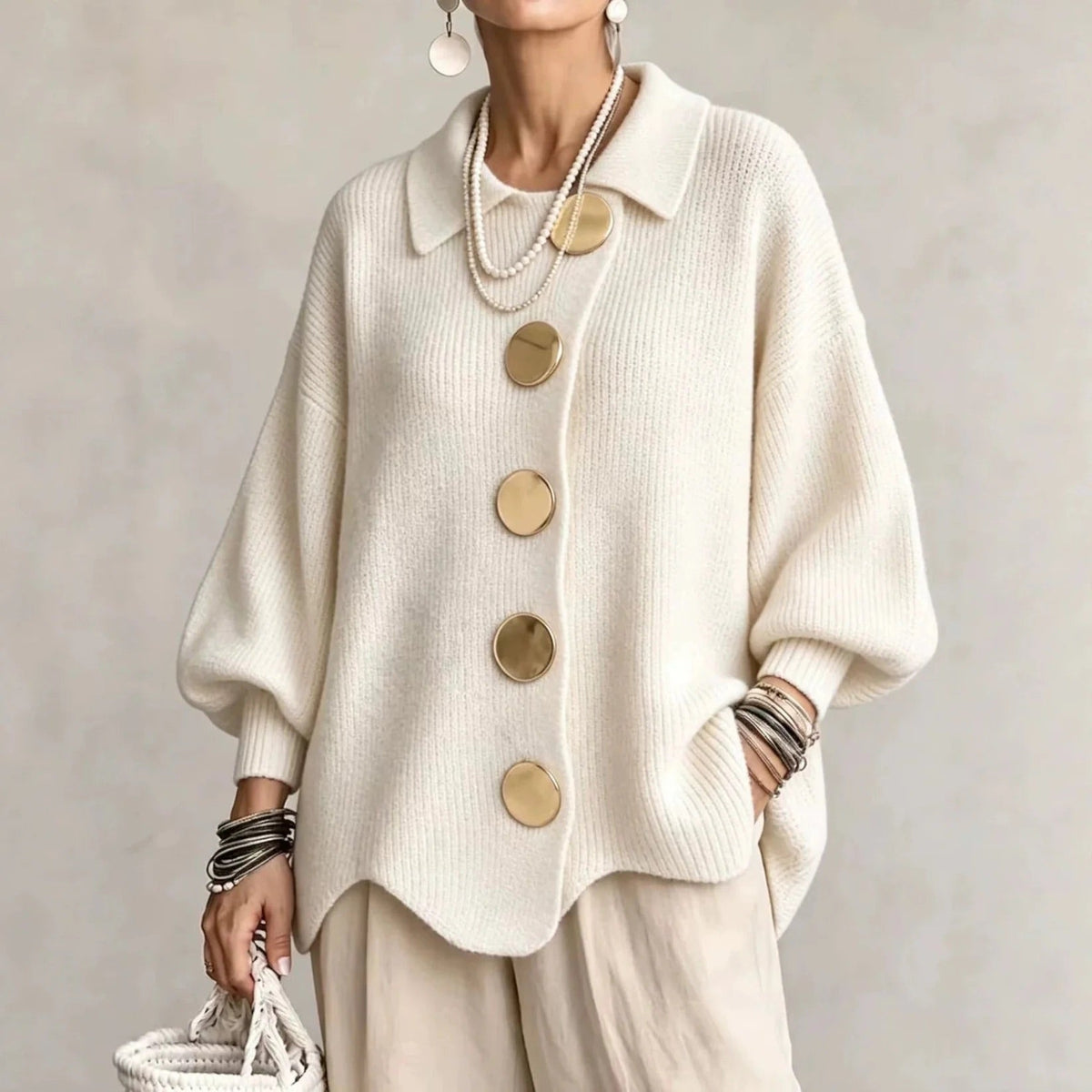 Karina | Oversize-Strickjacke mit Kragen und Knöpfen