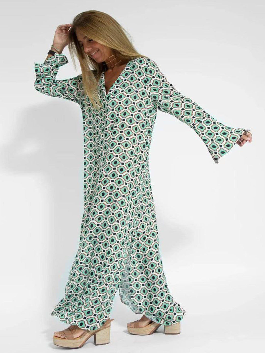 Chels - Kleid, das den Bauch bedeckt
