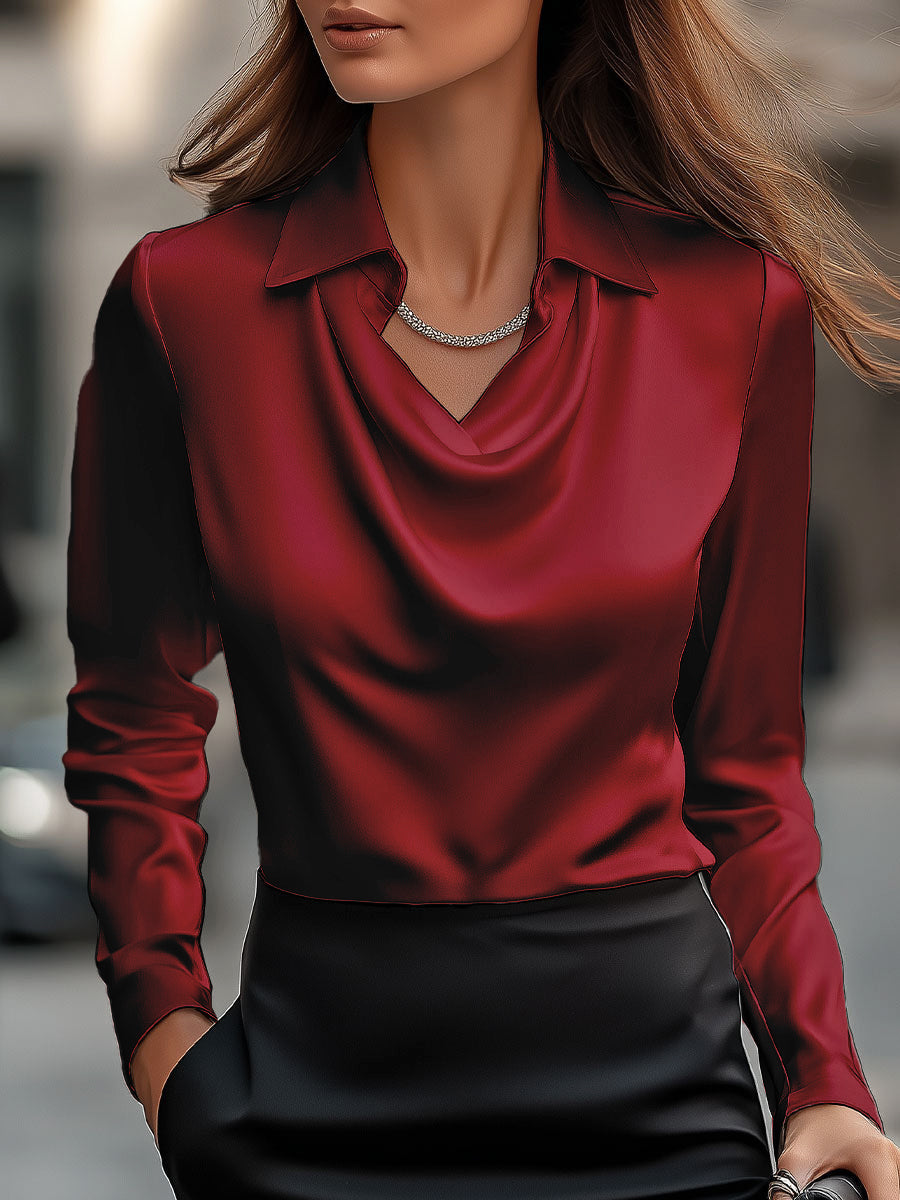 Elegante Satinbluse mit drapiertem Ausschnitt