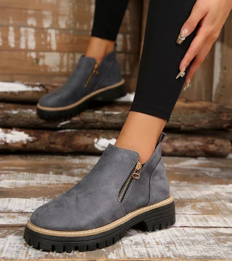 Sylvia-Anne | Schlichte Stiefeletten