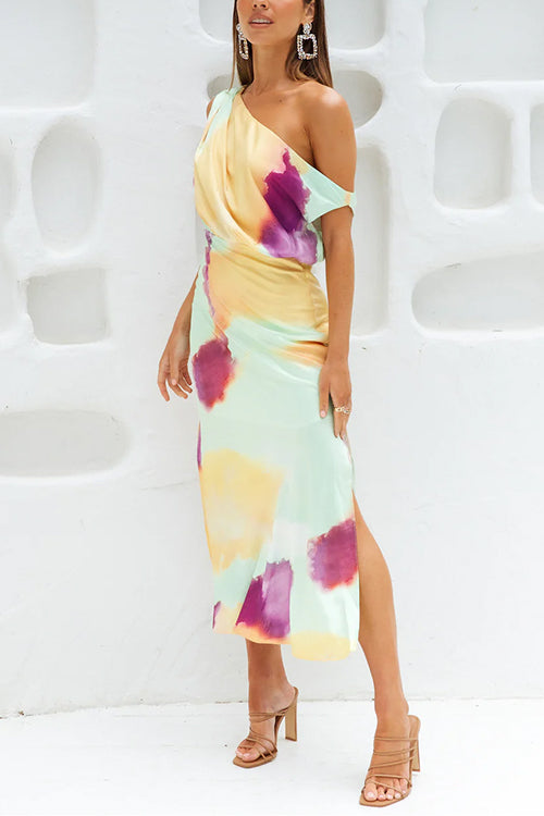 Langes asymmetrisches Kleid mit Tie-Dye-Druck