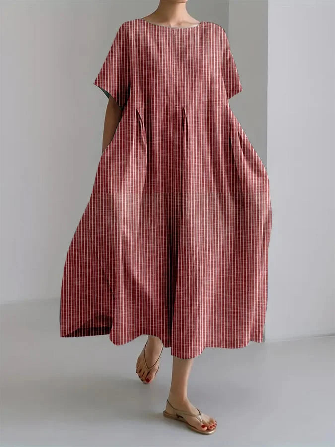 Weißes Sommerkleid mit Blumenmuster