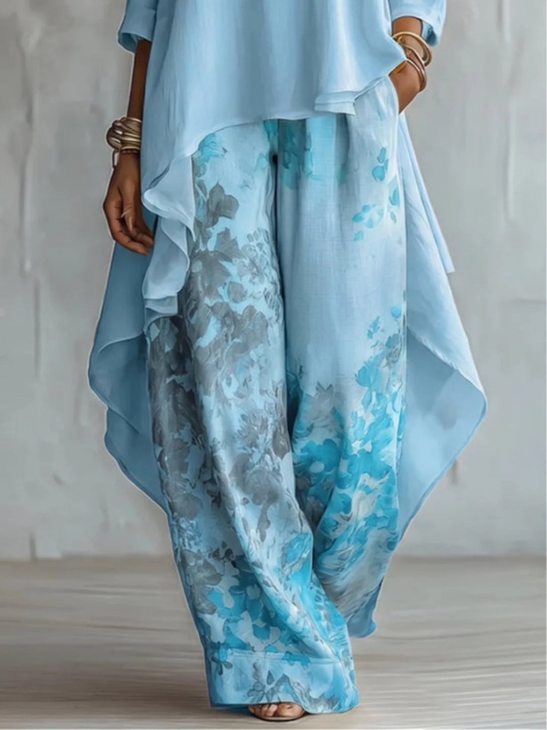 Genf | Asymmetrisches, fließendes Kleid mit Blumenmuster