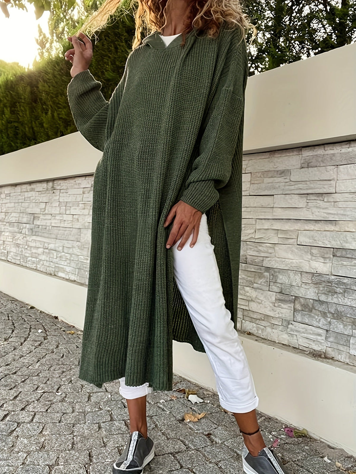 Jocelyn – Strick-Pulloverkleid mit Kapuze