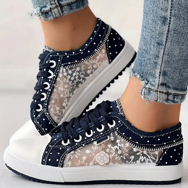 Adelaide | Sneaker mit Spitzendetails