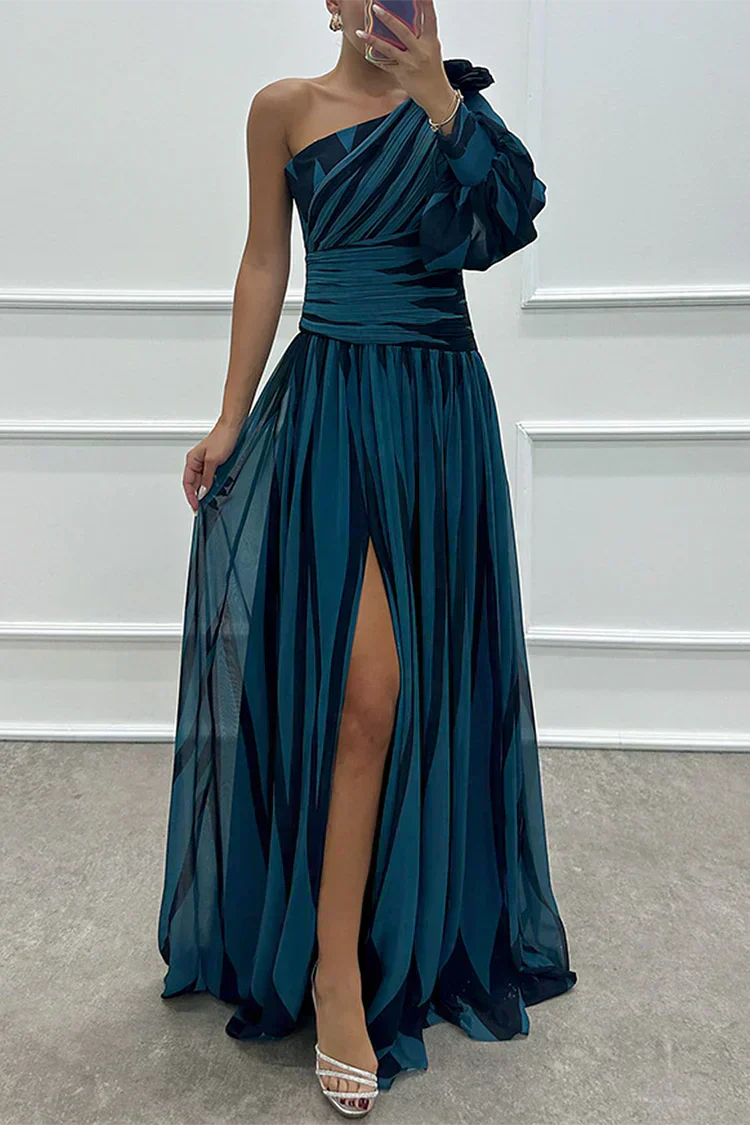 Hazel™ | Elegantes gestreiftes Maxikleid mit einer Schulter