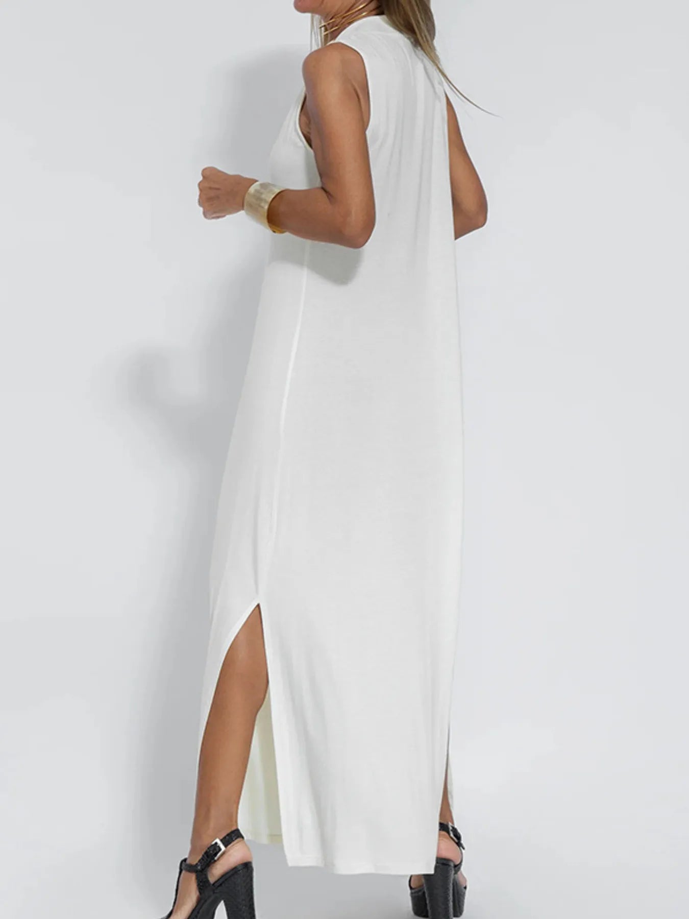 Ärmelloses Maxikleid mit V-Ausschnitt und Schlitz Große Größen