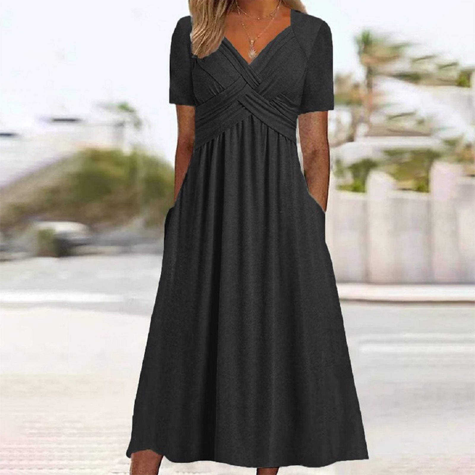 Elira – Elegantes V-Ausschnitt Kleid mit kurzer Ärmel