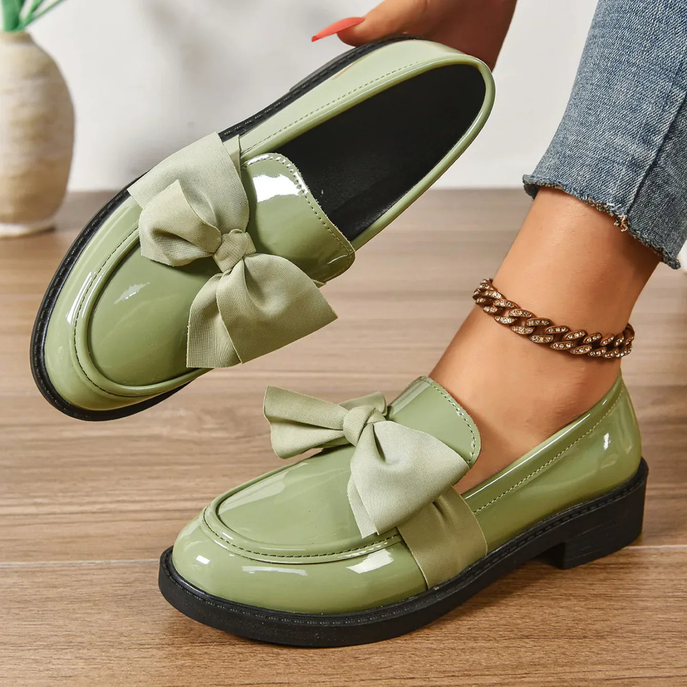 Lorella | Rutschfeste Slip-on-Schuhe mit runder Spitze