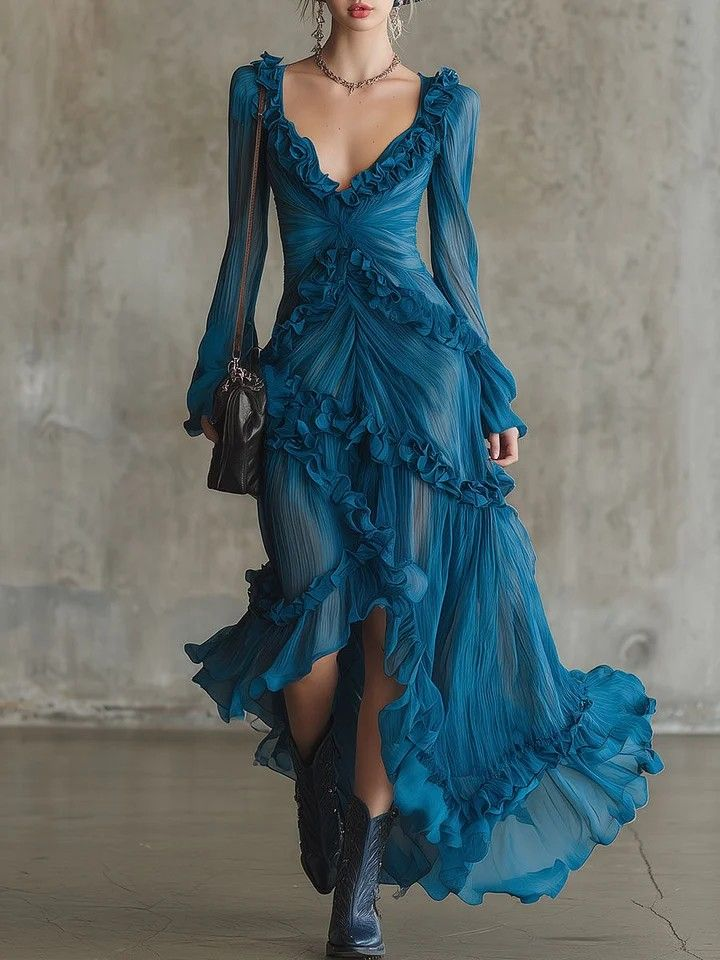 Freya – Blaues Chiffonkleid mit Rüschen