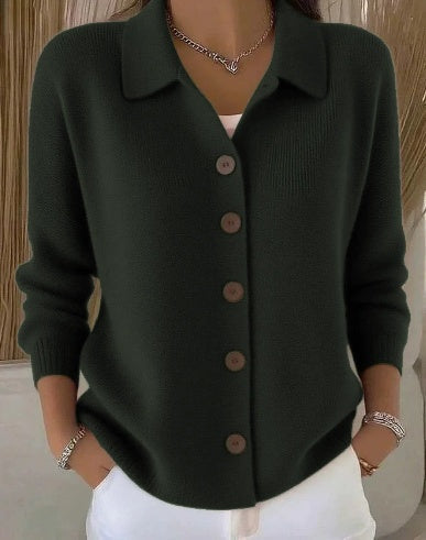 Josefina | Strickjacke mit Kragen und Knöpfen