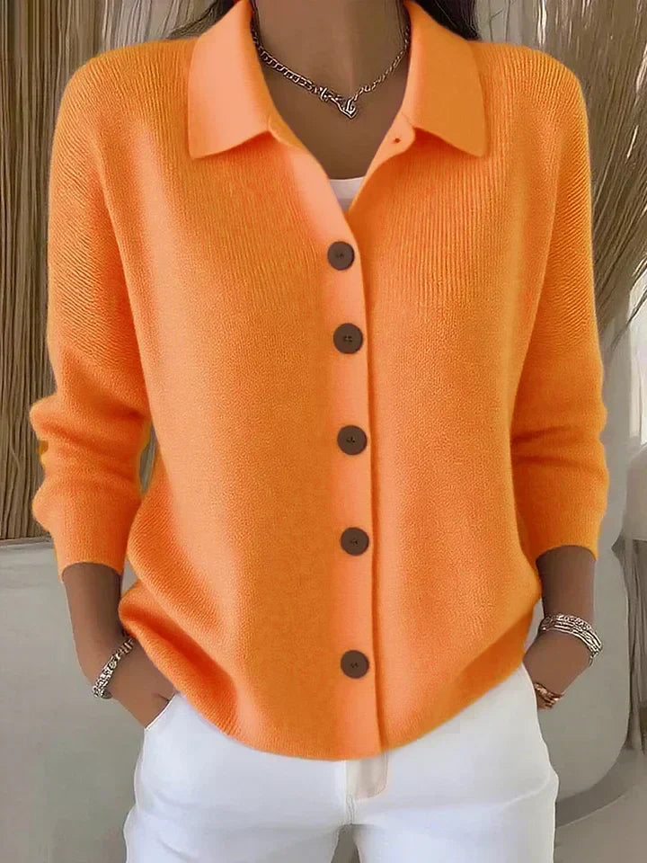 Josefina | Strickjacke mit Kragen und Knöpfen