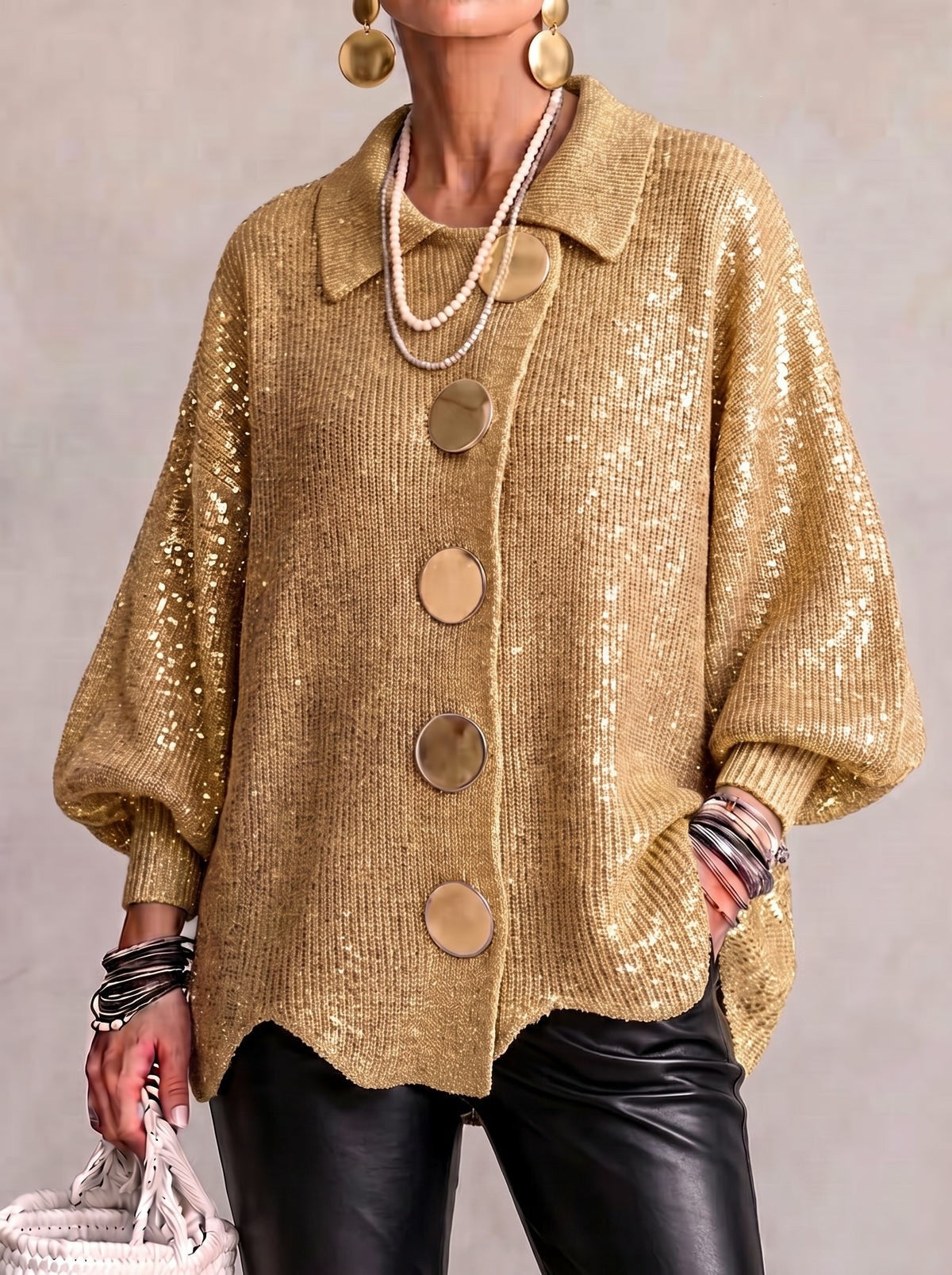 Ilona | Oversize-Strickjacke mit Kragen und großen Metallknöpfen