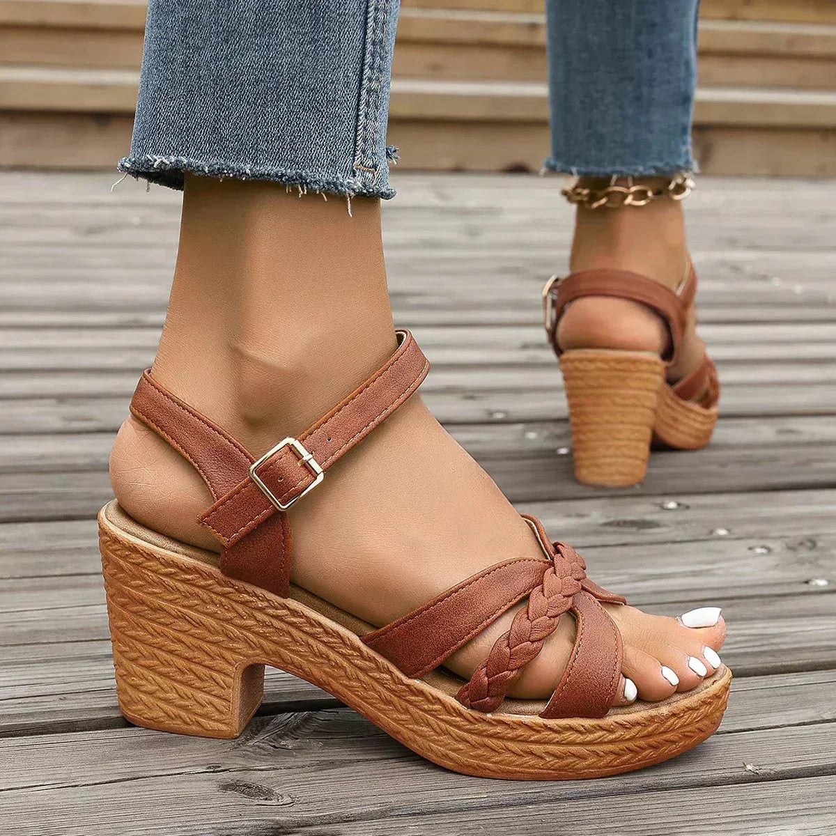 Nerina | Orthopädische Modesandalen