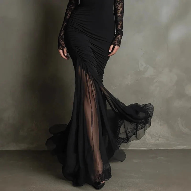 Scarlett™ | Langes Kleid mit tiefem V-Ausschnitt und Spitze