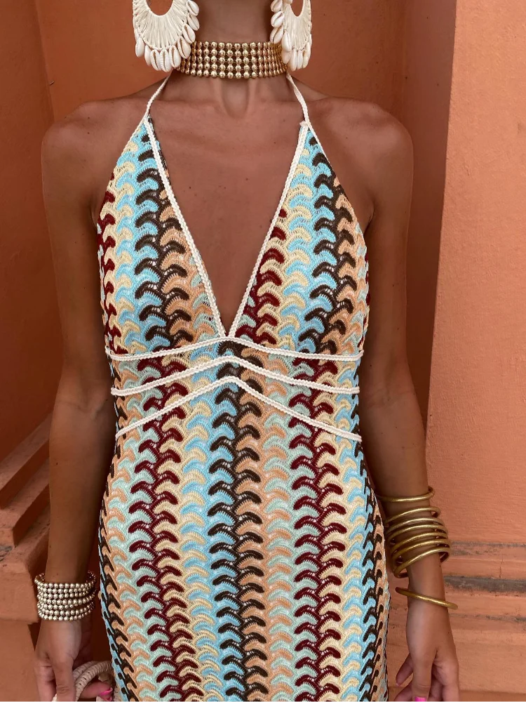 Naama-Lee™ | Rückenfreies Maxikleid mit V-Ausschnitt