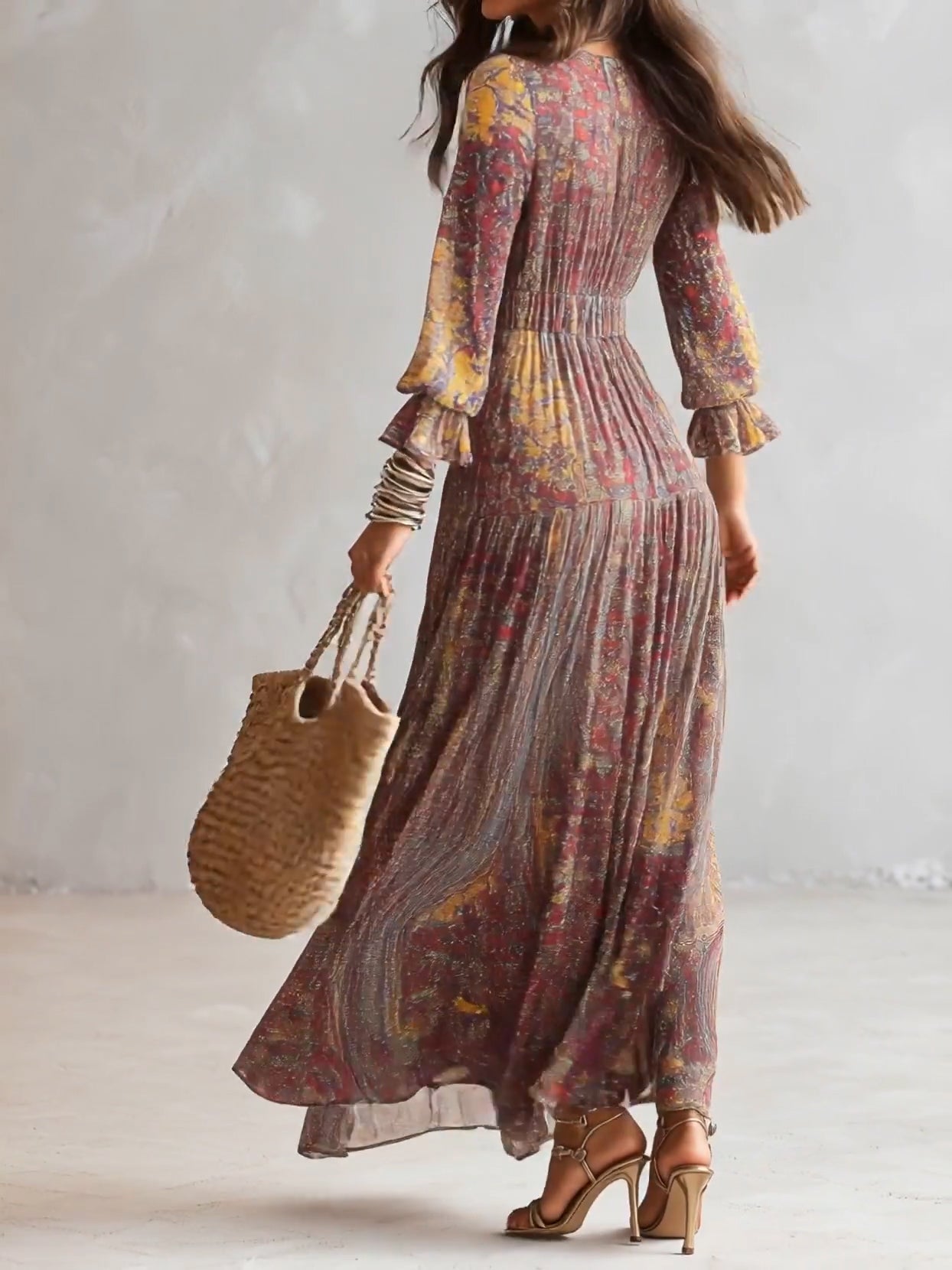 Pénélope | Chiffon-Maxikleid mit Paisleymuster und V-Ausschnitt