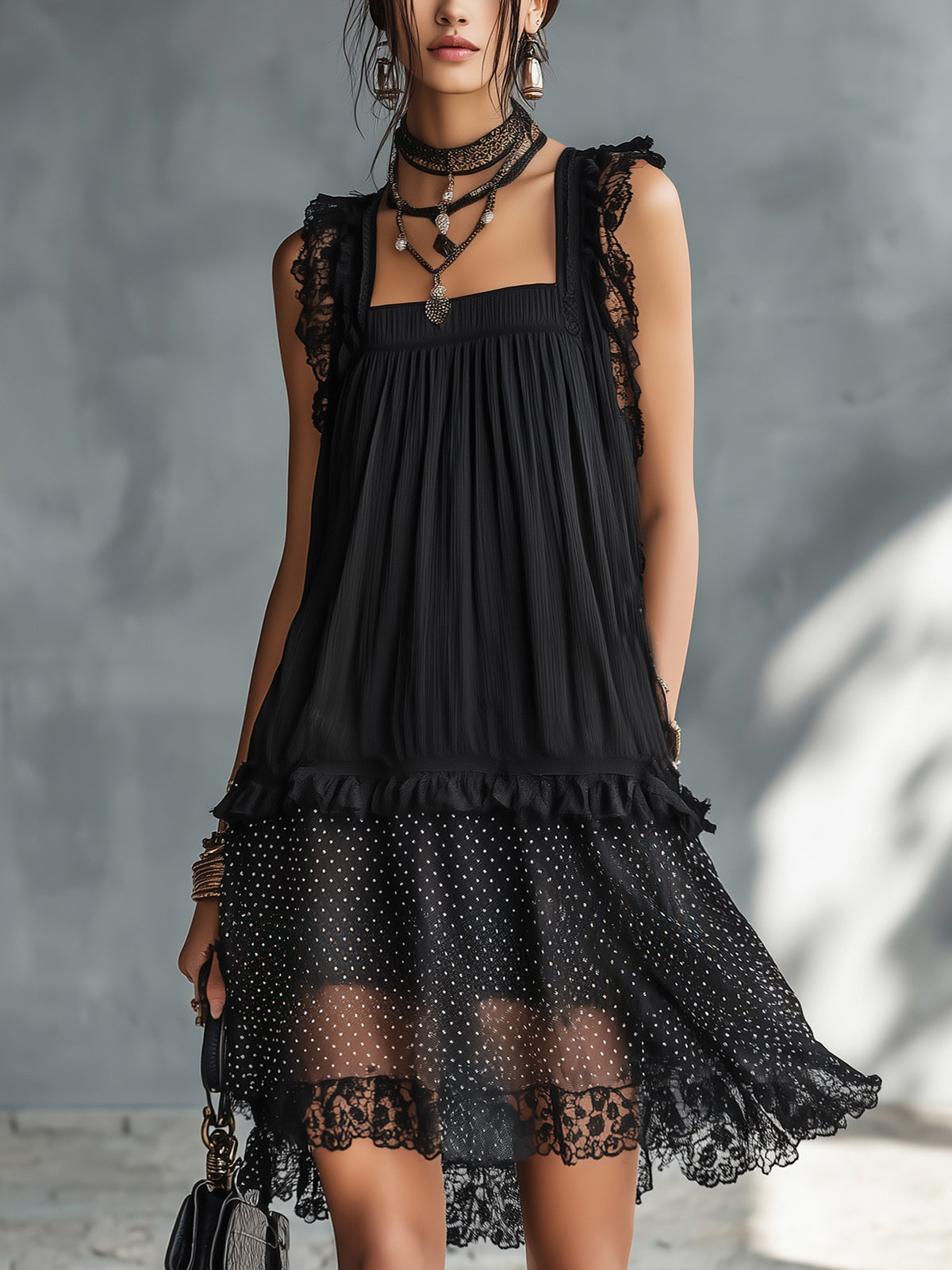 Mirella – Gepunktetes Minikleid mit Spitze