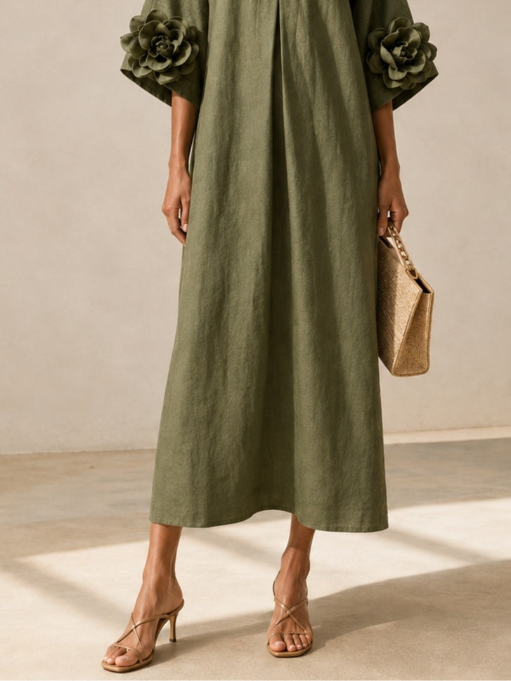 Aurélie | Olivgrünes Midikleid mit V-Ausschnitt und auffälligen Blumenärmeln