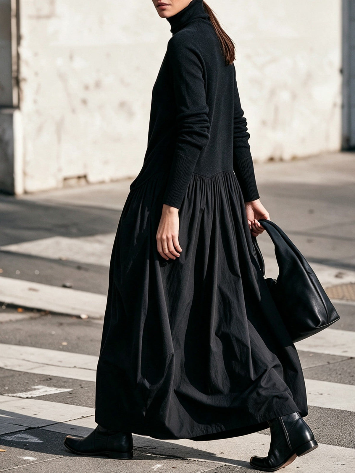 Odette | Schwarzes Oversize-Maxikleid mit Stehkragen