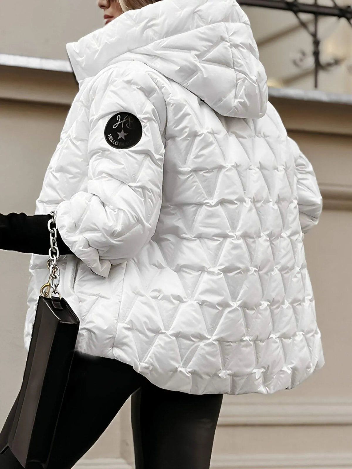 Eline – Glänzende Steppjacke mit Kapuze