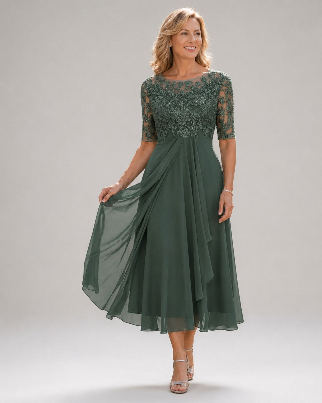 Marina – Elegantes Midikleid mit Spitze