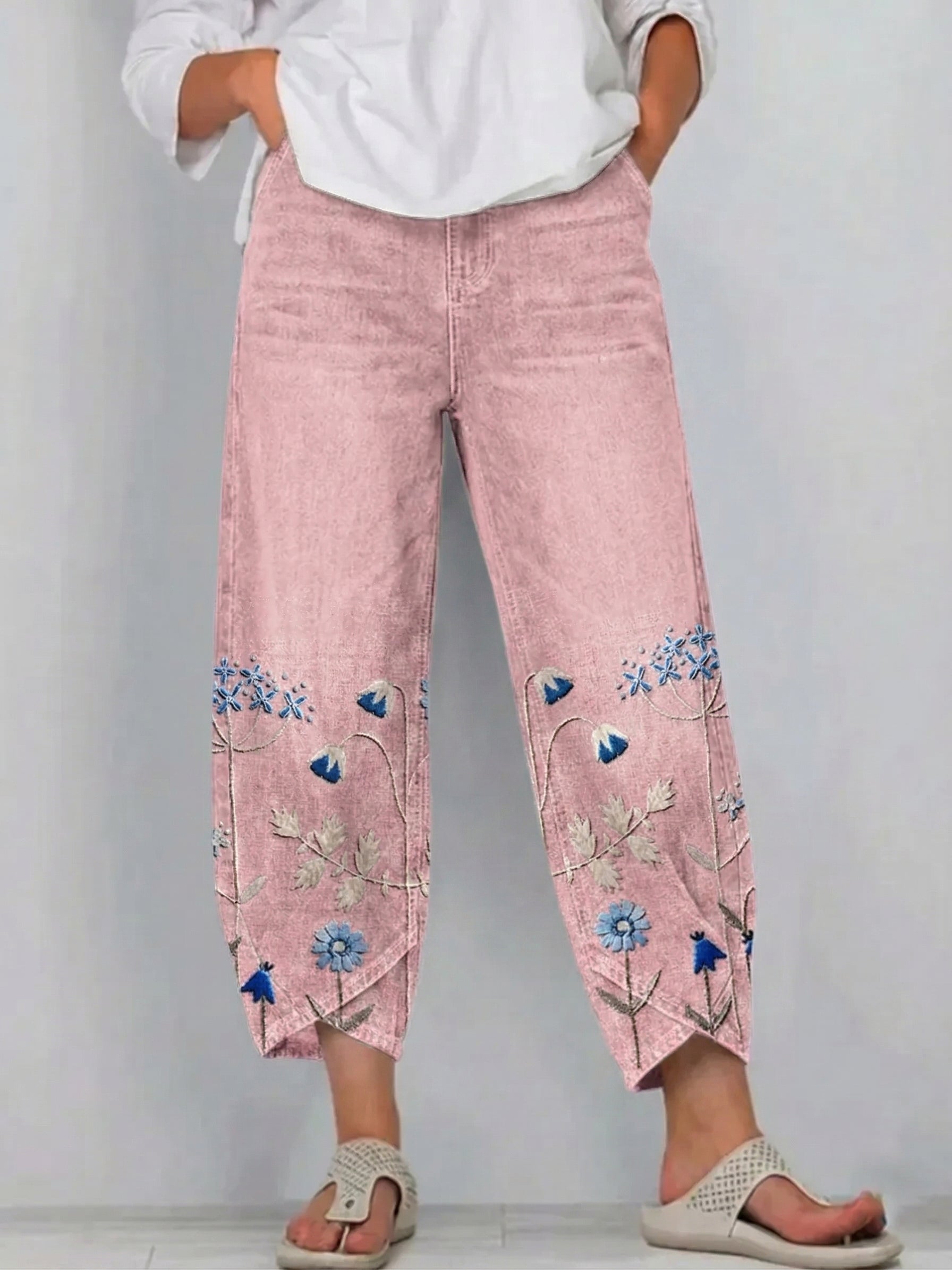 Boho-Denimhose mit Blumenmuster