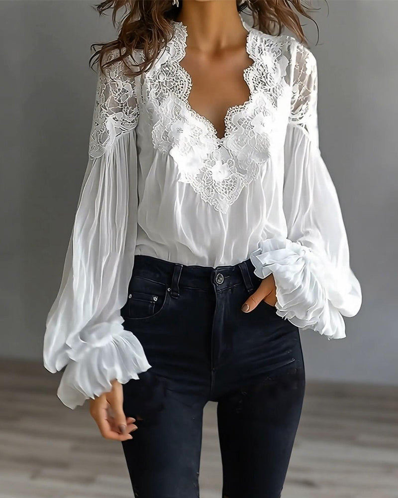 Joelle | Elegante Spitzenbluse mit Puffärmeln