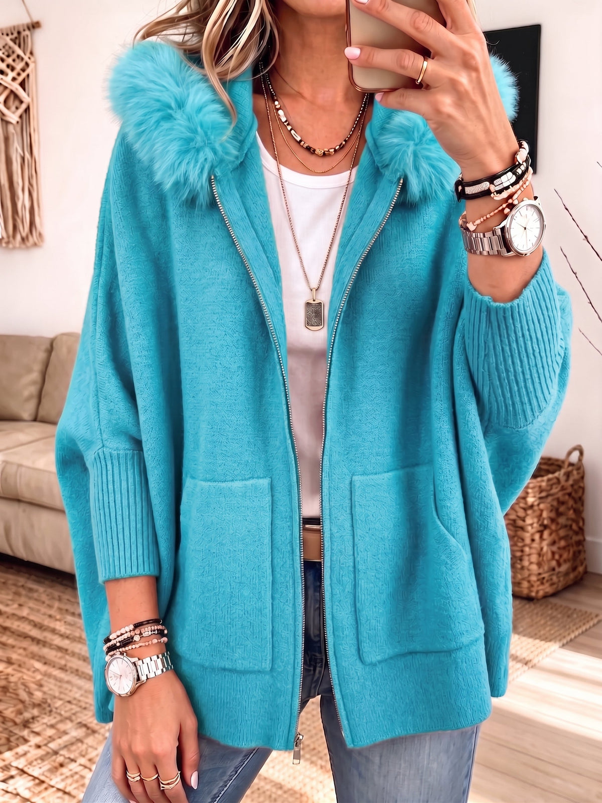 Brynja – Strickcardigan mit Fellkapuze