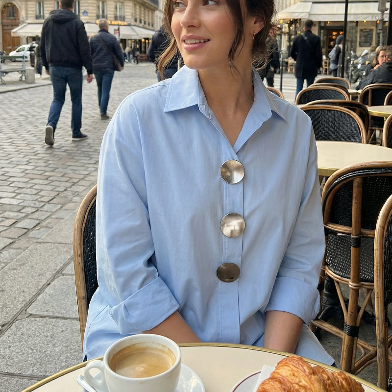 Mirella – Oversize-Bluse mit Statement-Knoepfen