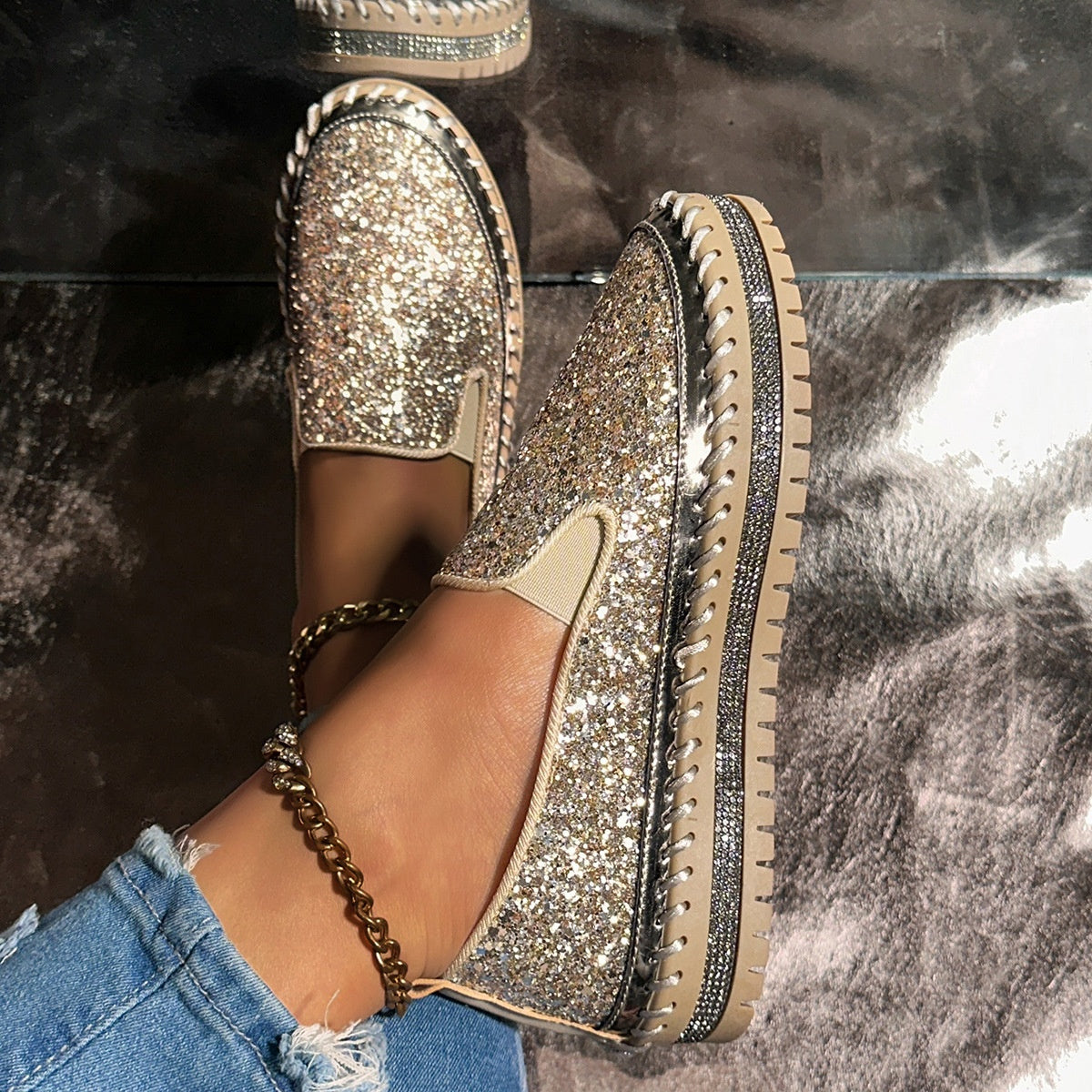 Leona – Funkelnde Schlupfschuhe