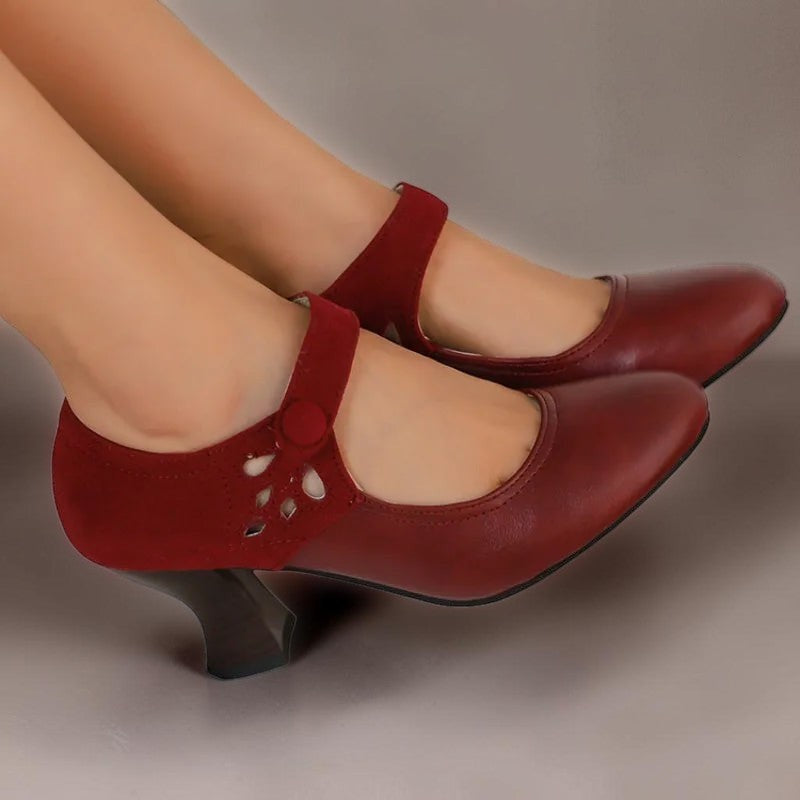 Camilla | Elegante Wildlederschuhe mit Knöchelriemen
