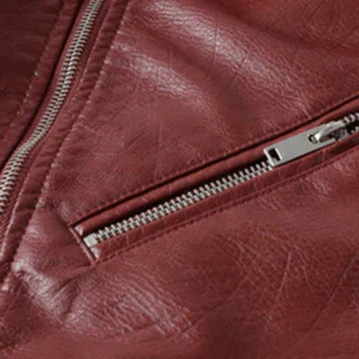 Lucilla | Kurze Bikerjacke mit Gürtel