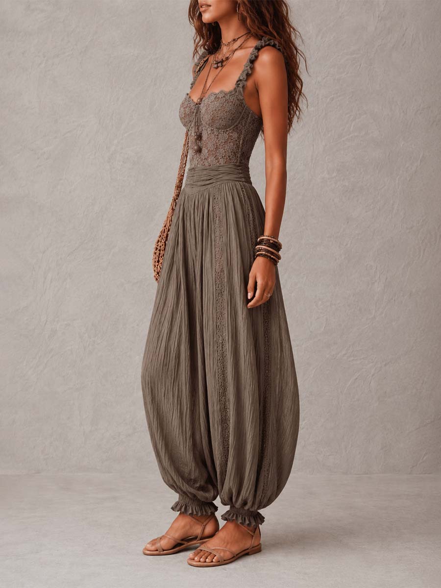 Wanda · Set mit grauem Spitzen-Bandeau und plissierter Baumwoll-Haremshose
