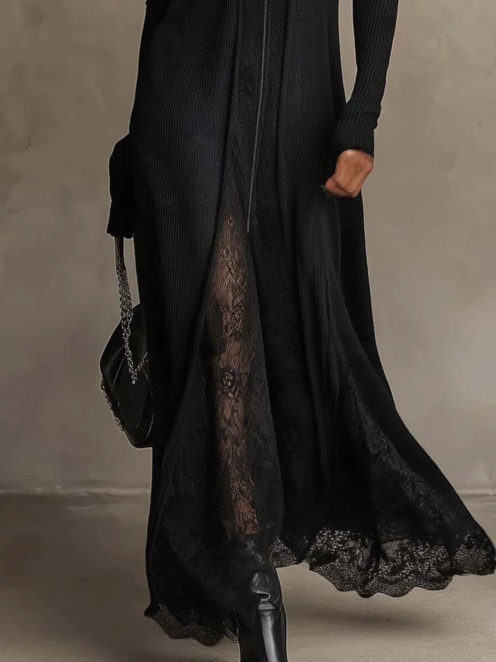 Solenne | Schwarzes Maxikleid aus Rippstrick mit Spitze