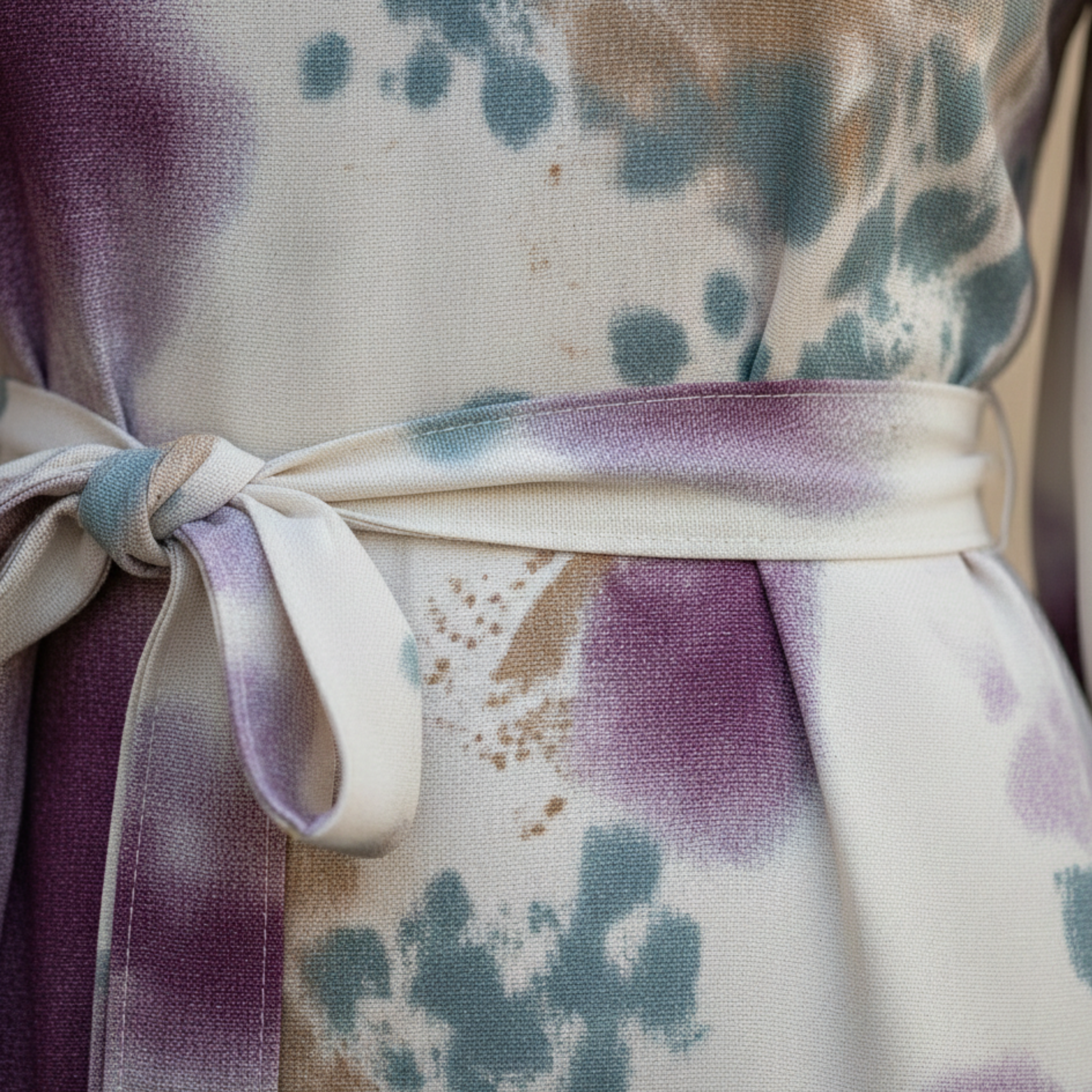 La Scintilla | Eleganter Midi mit raffinierten Motiven