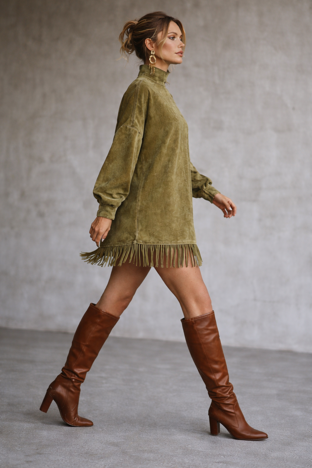 Sophia™ | Hochgeschlossenes Wildleder-Fransen-Minikleid