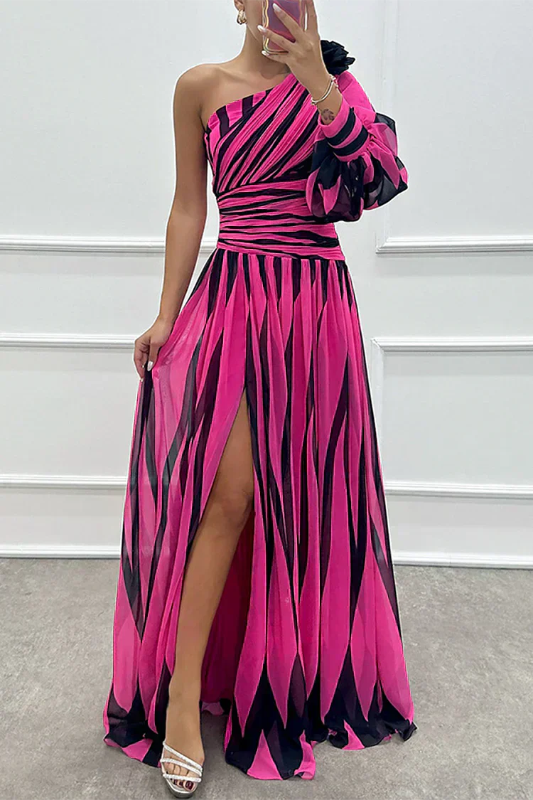 Hazel™ | Elegantes gestreiftes Maxikleid mit einer Schulter