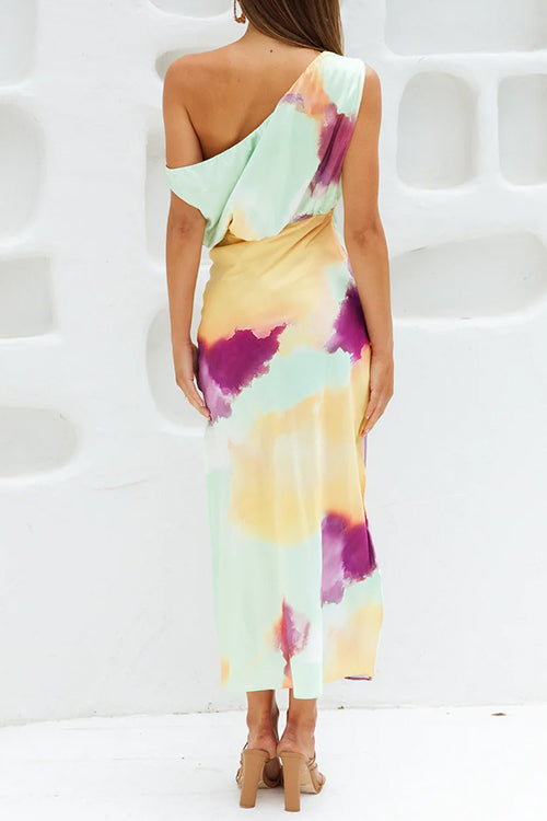 Langes asymmetrisches Kleid mit Tie-Dye-Druck
