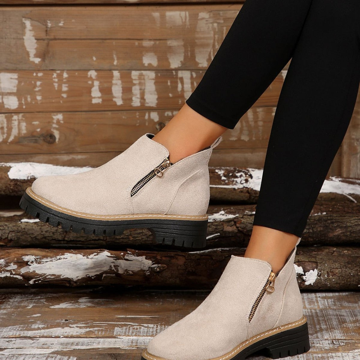 Orthopädische Stiefeletten mit Keilabsatz