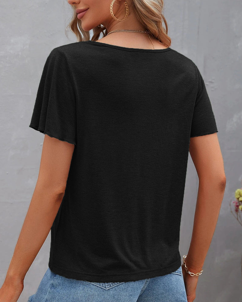 Einfarbiges T-Shirt mit Ausschnitt