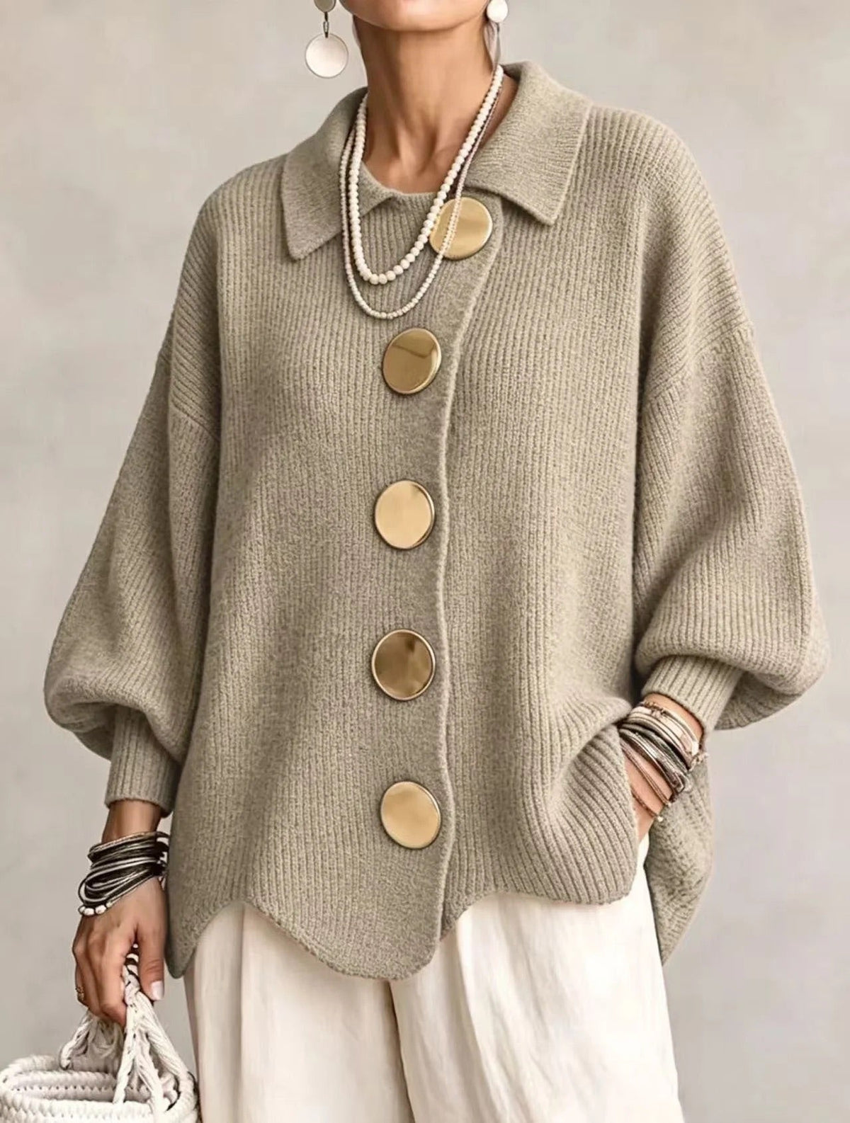 Karina | Oversize-Strickjacke mit Kragen und Knöpfen