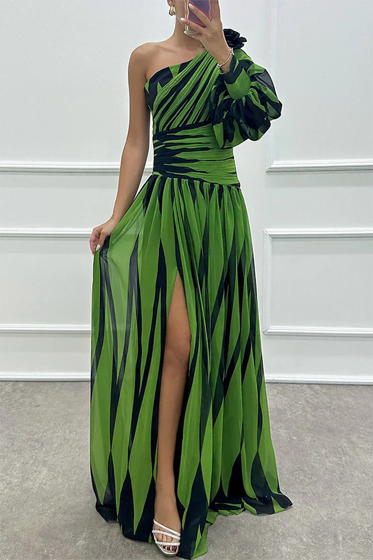 Hazel™ | Elegantes gestreiftes Maxikleid mit einer Schulter