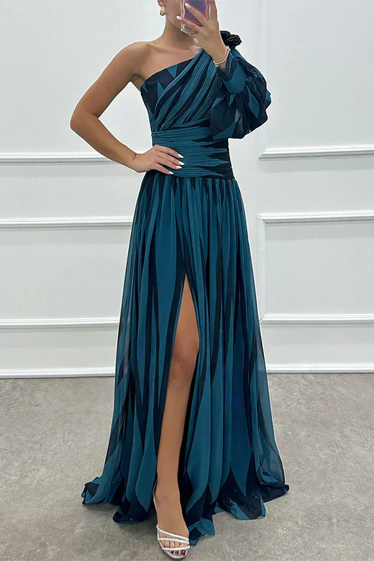 Hazel™ | Elegantes gestreiftes Maxikleid mit einer Schulter